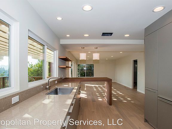 5th image of 10214 Mossy Rock Cir