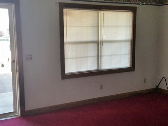 2nd image of 104 Ferry St
