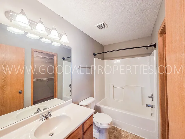4015 154th St — Photo 15