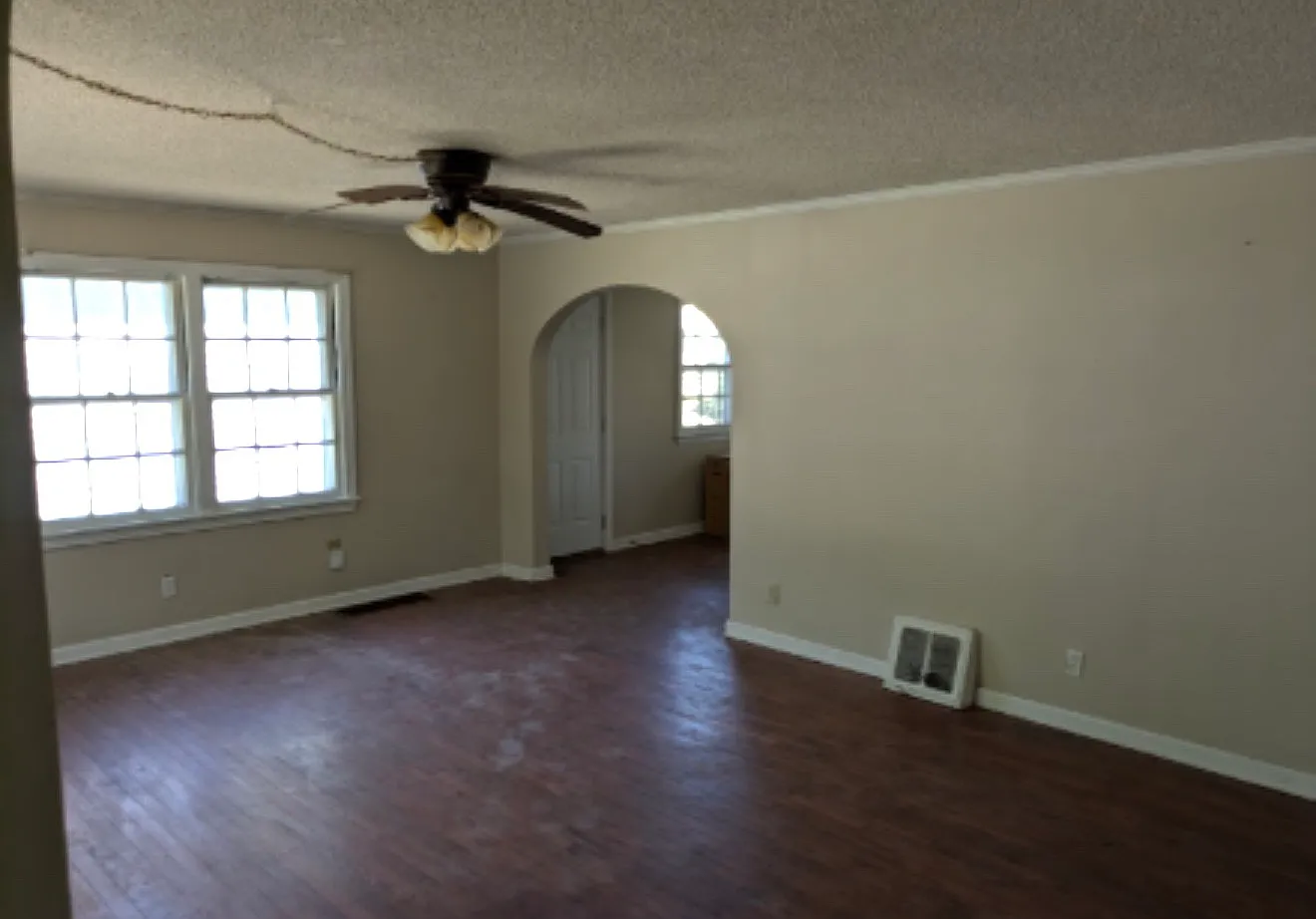 2 bed, 1.5 bath, 1089 sqft, $1,400 — Photo 2
