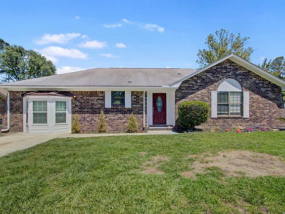 3rd image of 302 Vassar Ct
