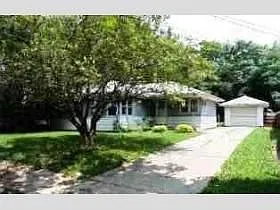 1612 N Bestor St photo 1
