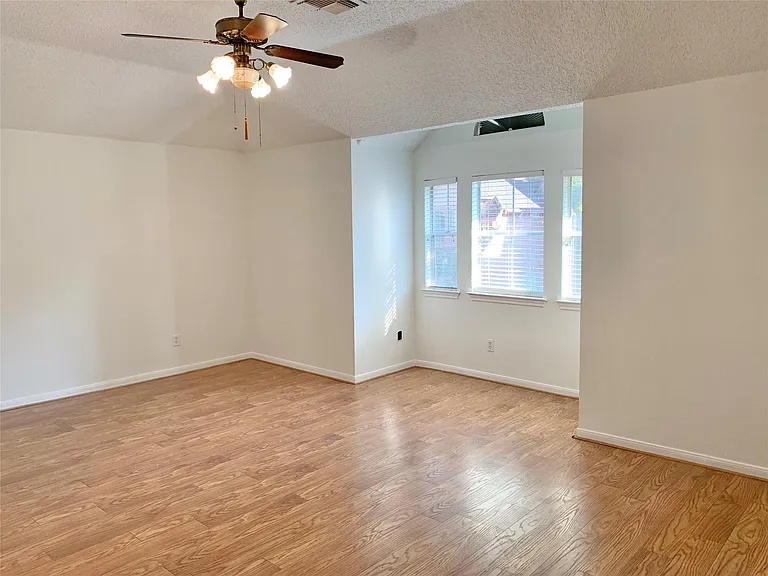 1603 Beaconshire Rd — Photo 15