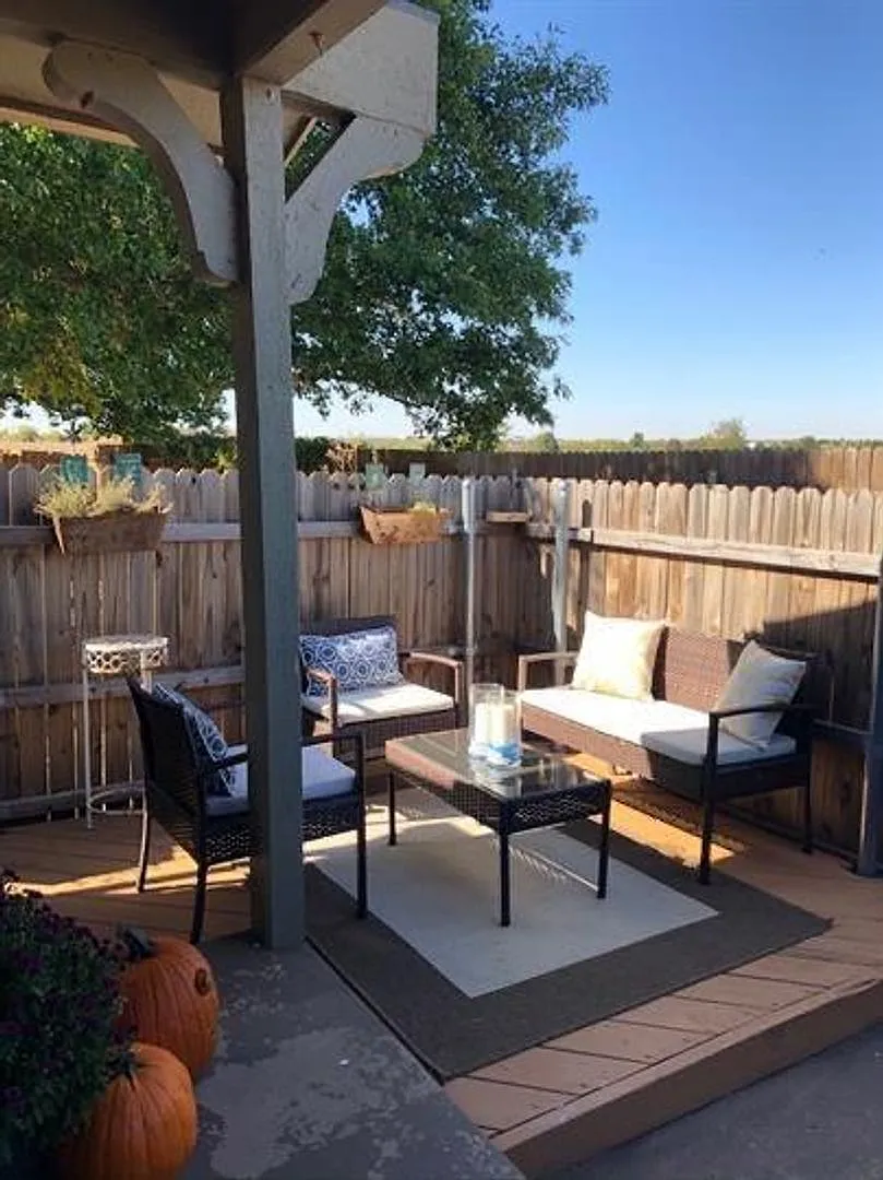 Apartment for rent + 3 bedrooms + Edmond Schools — Photo 2