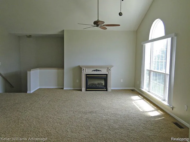 16825 Carriage Way — Photo 9