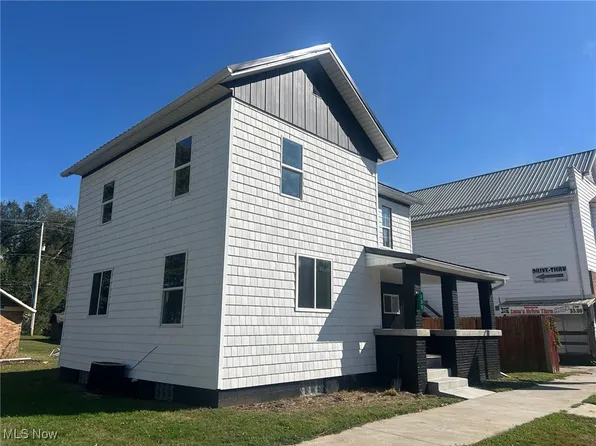 133 S Main St, Tuscarawas, OH 44682