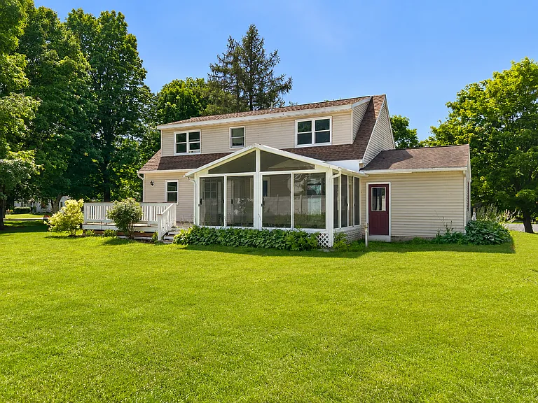 4302 Genesee Dr — Photo 17
