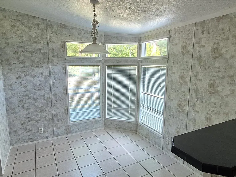 24430 Oak Hollow Blvd — Photo 7