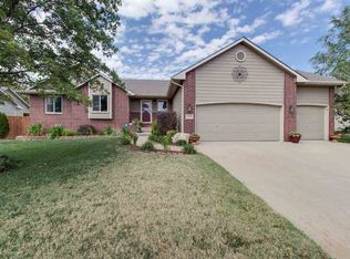 11218 W Central Park Cir, Wichita, KS 67205