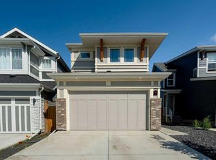 36 W Magnolia Bay SE, Calgary, AB T3M3M9
