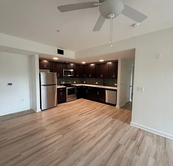 102 Hanover St #304 — Photo 8