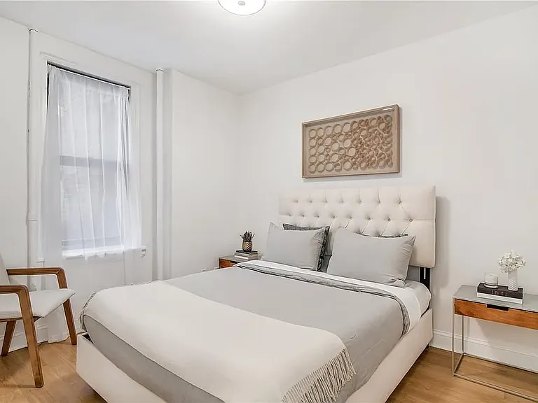 134 W 93rd St #4F — Photo 12