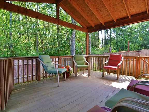 4th image of 1145 NE Regal Ct