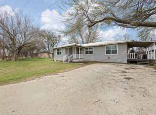 412 W Godley Ave, Godley, TX 76044