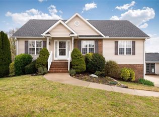 6104 Old Plank Rd, High Point, NC 27265