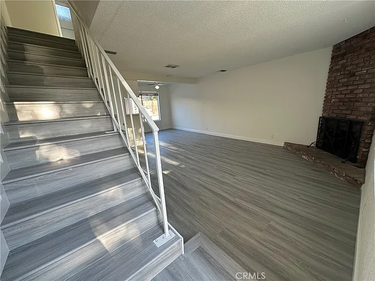 656 Lemar Park Dr #D — Photo 14