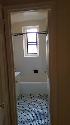 Rented by Smart NY Realty LLC | media 5