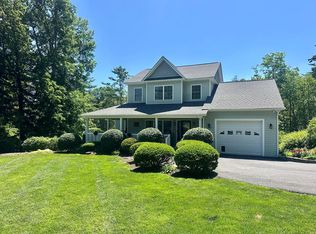 358 Round Hill Rd, Fancy Gap, VA 24328