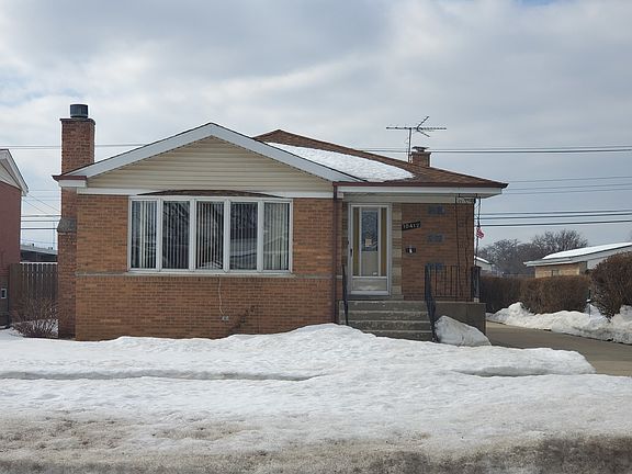 2nd image of 10412 Laramie Ave