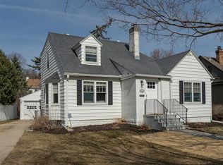 809-10 1/2 St SW, Rochester, MN 55902