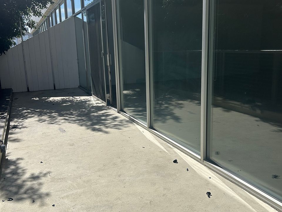1st image of 2404 Wilshire Blvd APT 4D