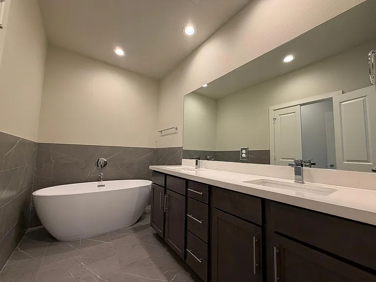 5915 Haring Ln — Photo 6
