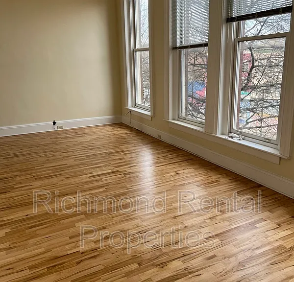 11 E Broad St #1 — Photo 6