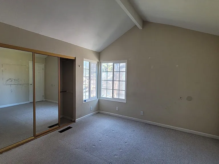 5084 Crandallwood Dr — Photo 12