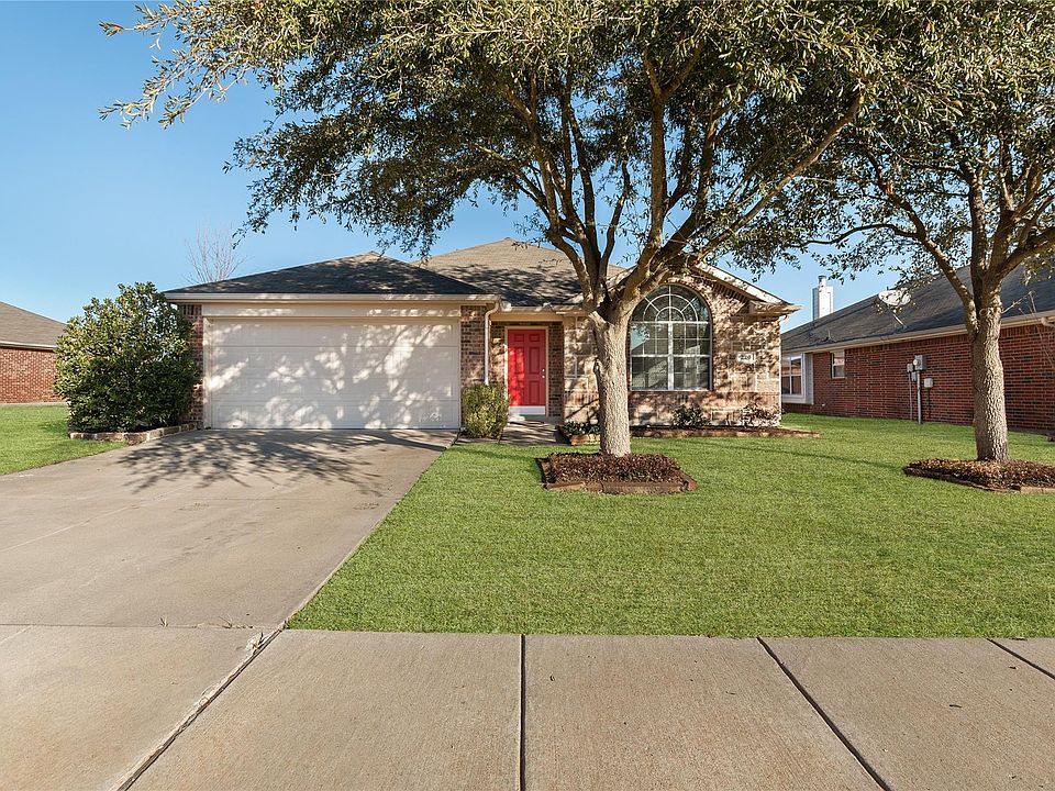 1st image of 220 Cookston Ln