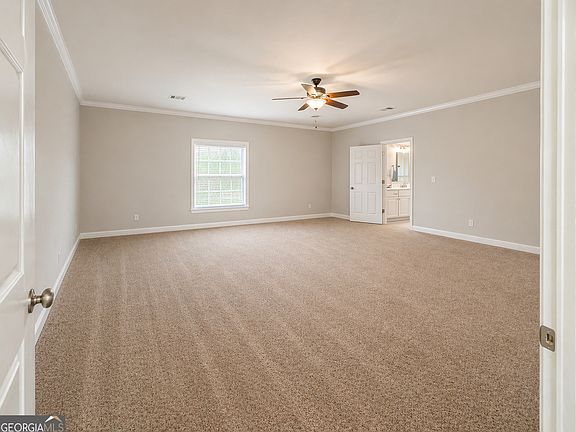 4th image of 1024 Holly Estates Rd