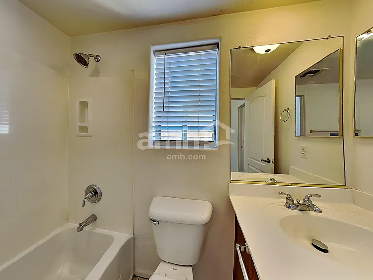 4021 S 55th Dr — Photo 19