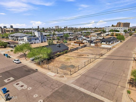 3rd image of 1846 E ADAMS Street #24