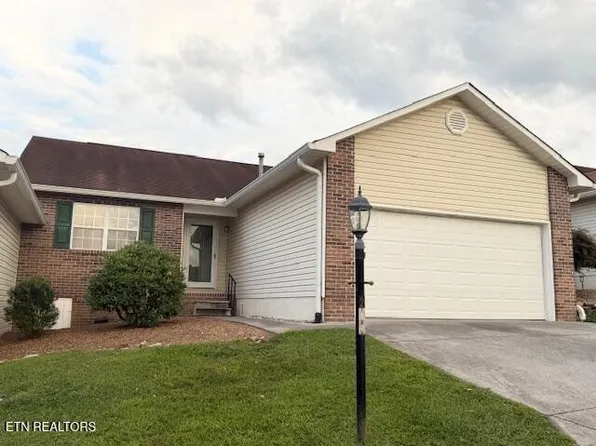 205 Executive Meadows Dr, Lenoir City, TN 37771