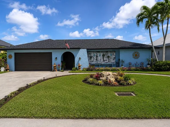 419 Avalon Dr, Cape Coral, FL 33904