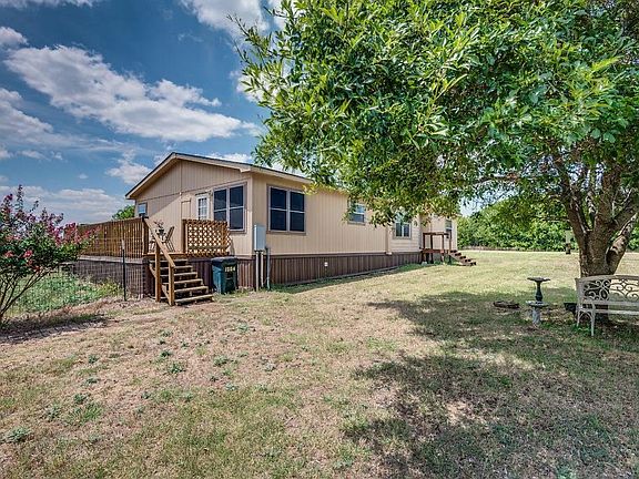 4th image of 1084 Ashford Ln
