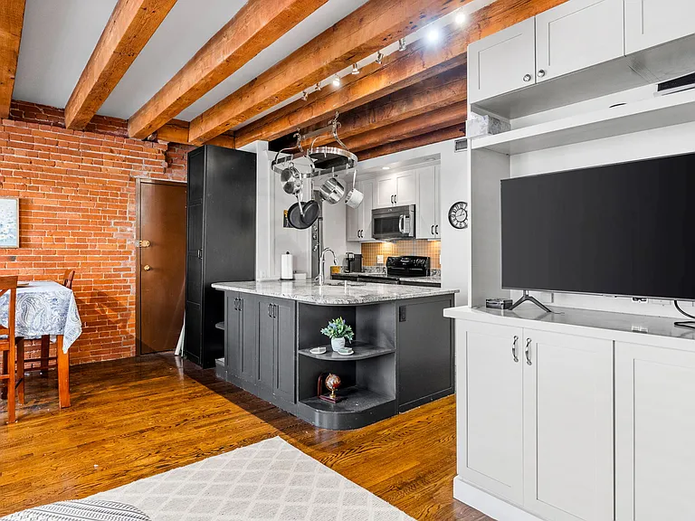 121 Fulton St #3 — Photo 4