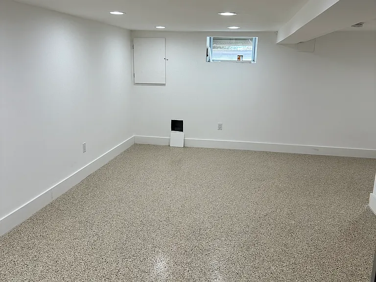 49 Victory Ct — Photo 15