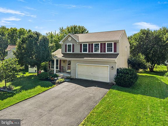 4th image of 411 Winding Stream Rd