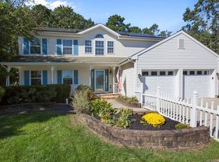 272 Lighthouse Dr, Manahawkin, NJ 08050