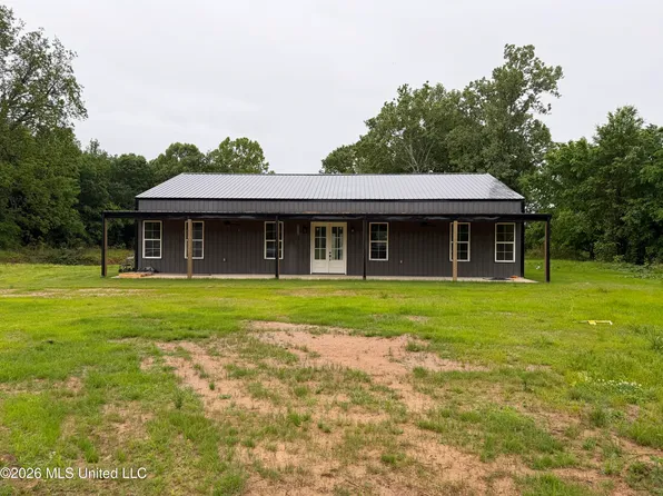 2405 Pleasant Hill Rd, Nesbit, MS 38651
