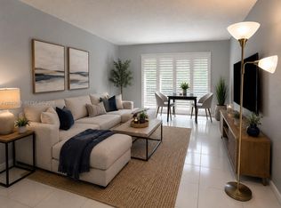 128 S Cypress Rd #816, Pompano Beach, FL 33060