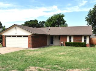 2902 Liberty Ln, Enid, OK 73703