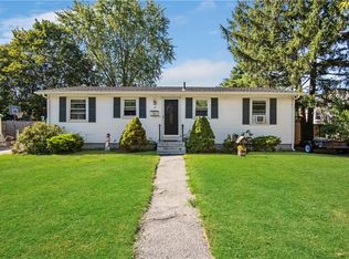 59 Morse Ave, Warwick, RI 02886