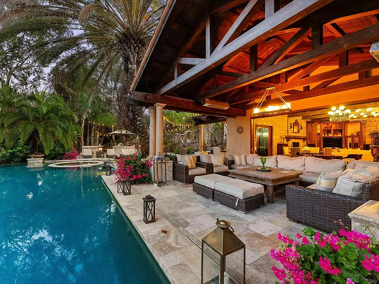 15708 Circo Diegueno Rd — Photo 25
