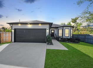 9720 Garcroft St, Houston, TX 77029