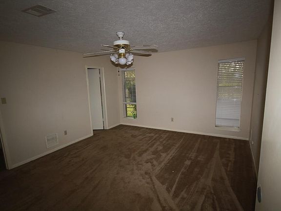 5th image of 22710 Provincial Blvd