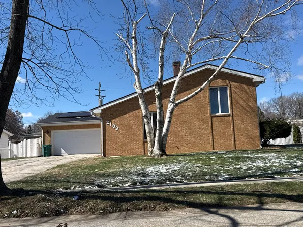 2109 S Douglas Ave, Springfield, IL 62704