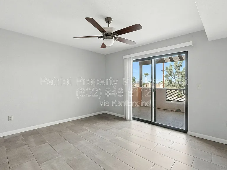 1005 E 8th St #2007 — Photo 10