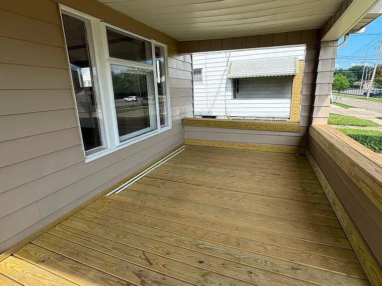 454 Lexington Ave — Photo 12