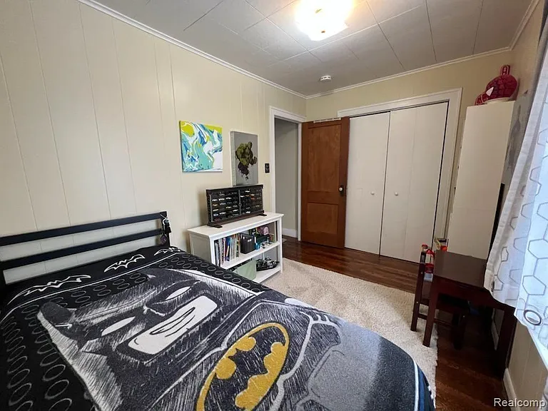 1244 Holland St — Photo 8
